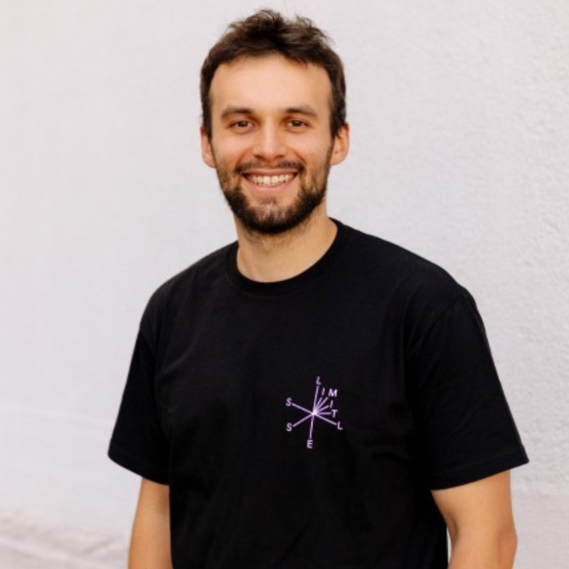 Dima Horshkov